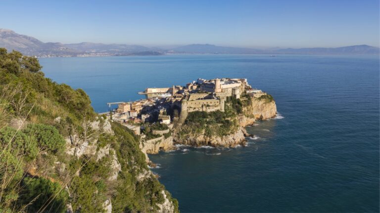 Riviera di Ulisse Lazio Trekking mare